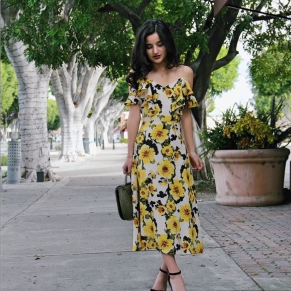 ModCloth Floral Dress size M - Picture 6 of 6